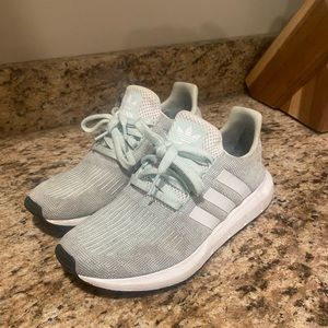 Adidas swift run size 7